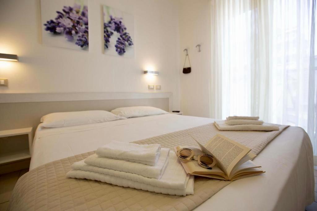 Hotel Elite Cervia Exterior foto